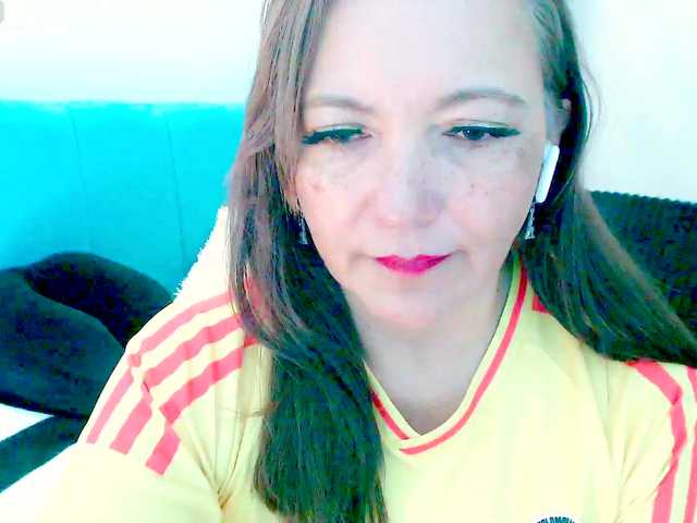 Kendraline live cam on BongaCams