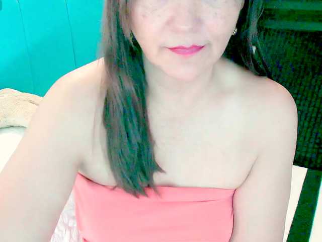 Kendraline live cam on BongaCams