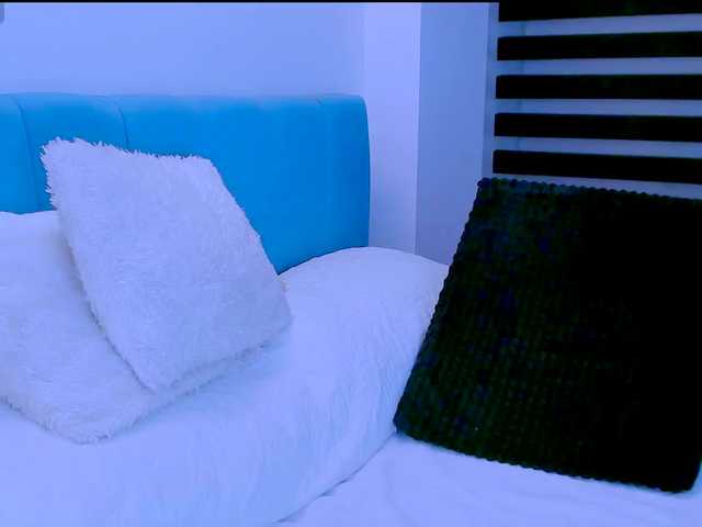 Kendraline live cam on BongaCams