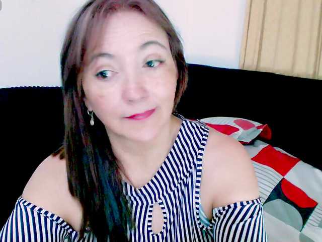 Kendraline's BongaCams show and profile