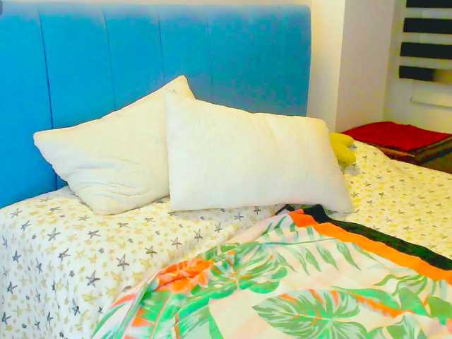 Kendraline live cam on BongaCams