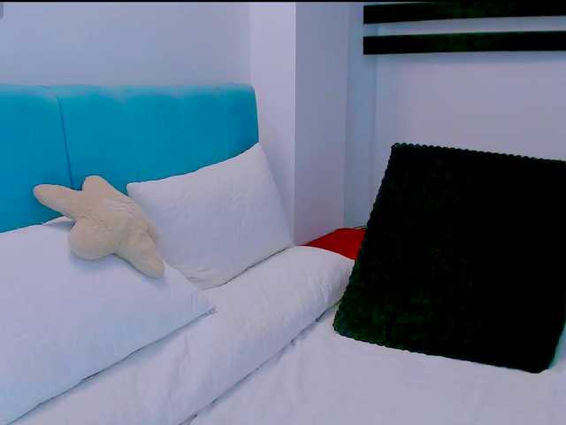 Kendraline live cam on BongaCams
