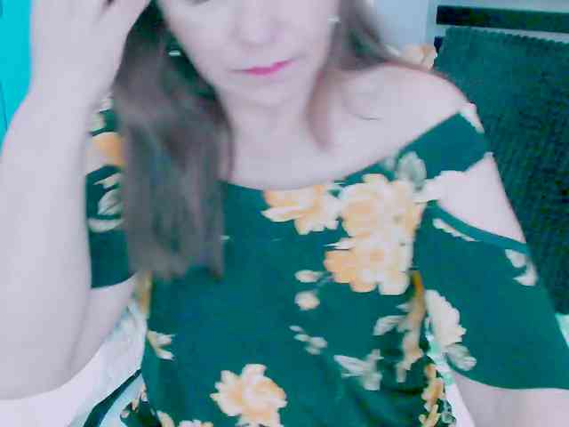 Kendraline Live Webcam on BongaCams