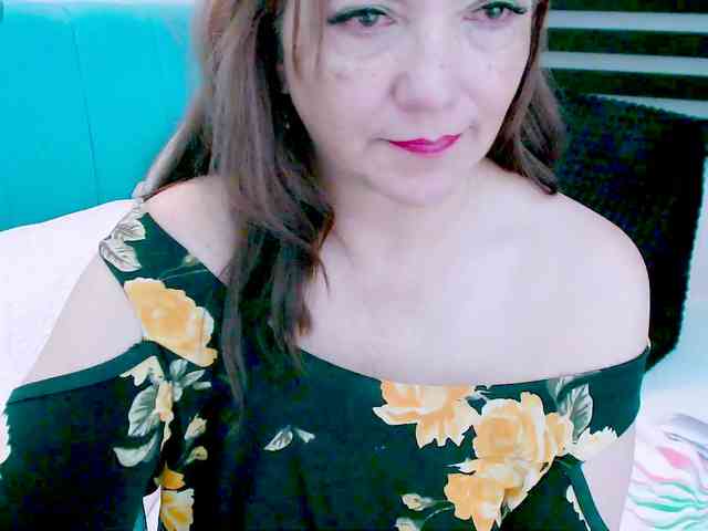 Kendraline Live Webcam on BongaCams