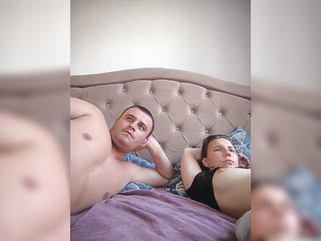 le modèle UAlinas2003 est en webcam porno dans un show sur le site bongacams, il possède les tags suivants: White/Caucasian,Brunette,Shaved