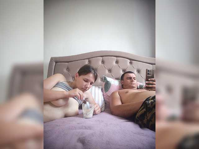 le modèle UAlinas2003 est en webcam porno dans un show sur le site bongacams, il possède les tags suivants: White/Caucasian,Brunette,Shaved