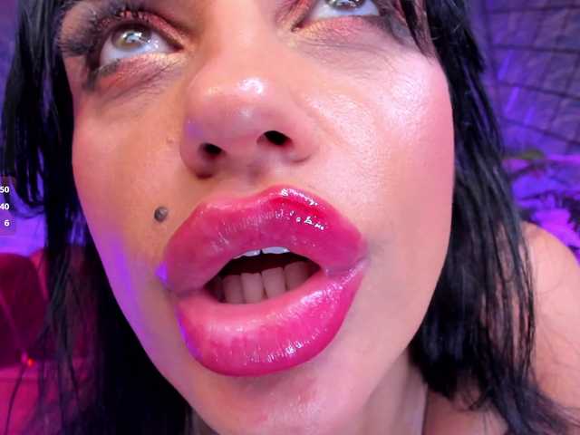 izabelatessa live cam on BongaCams