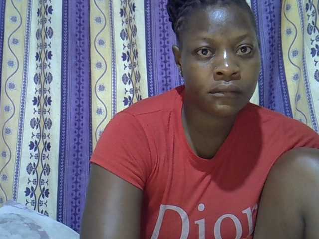 Juicyass-02 live cam on BongaCams