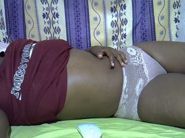 Juicyass-02 webcam