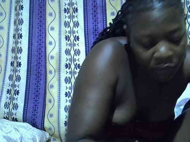Juicyass-02 webcam