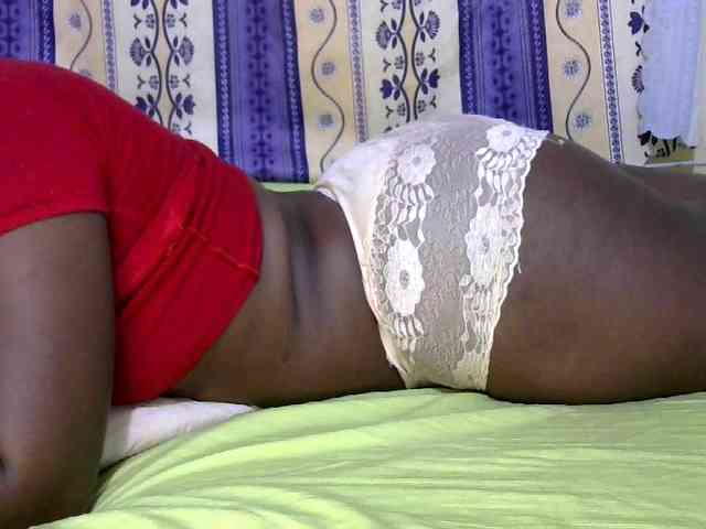 Juicyass-02 webcam
