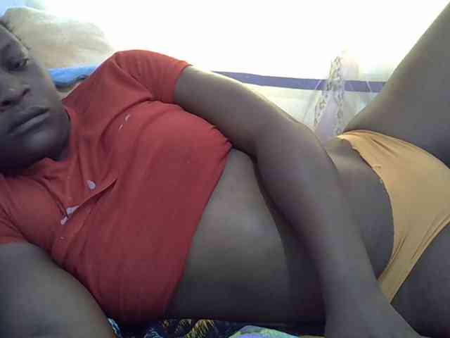 Juicyass-02 webcam