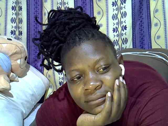 Juicyass-02 webcam