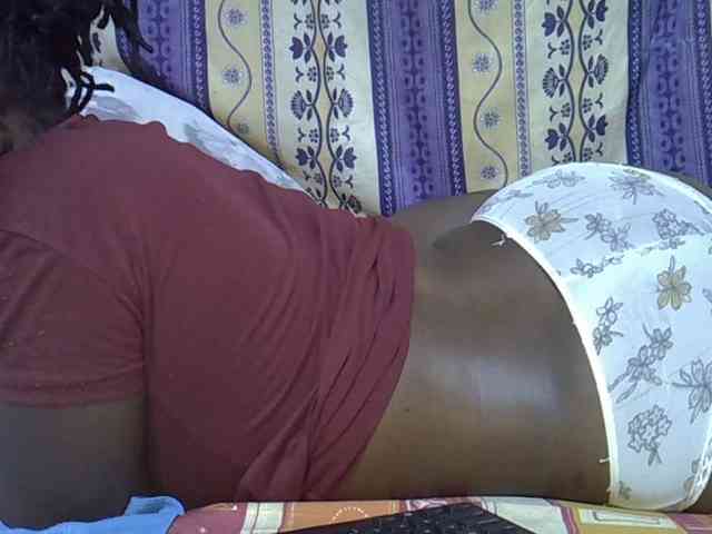 Juicyass-02 webcam