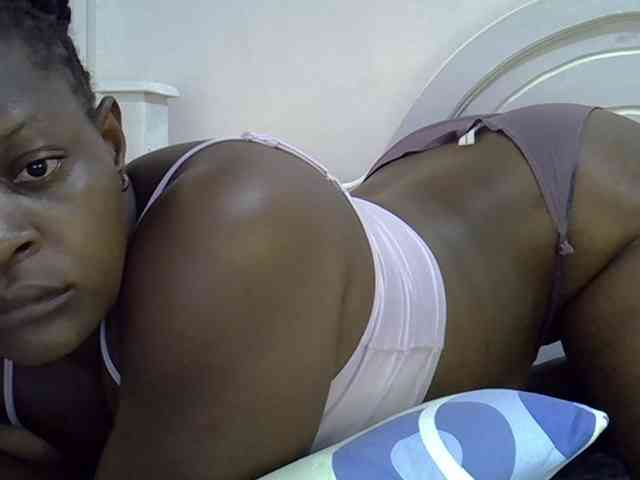 Juicyass-02 webcam