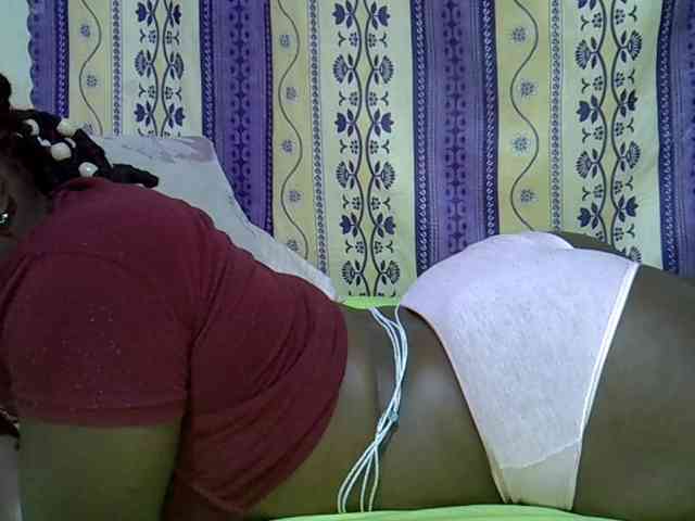 Modella: Juicyass-02