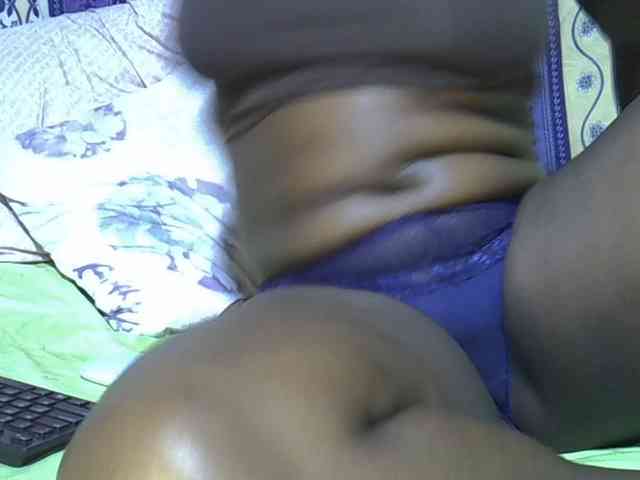 Juicyass-02 webcam