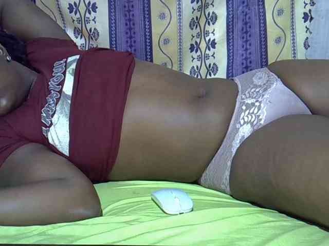 Juicyass-02 webcam