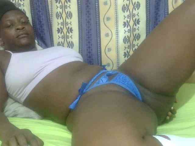 Juicyass-02 webcam