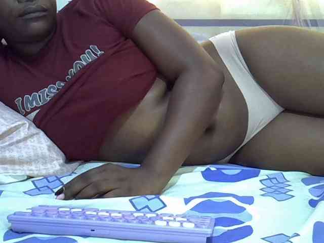 Juicyass-02 webcam