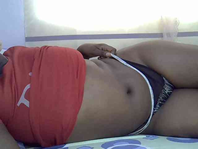 Juicyass-02 webcam