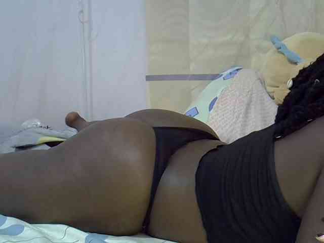 Juicyass-02 webcam