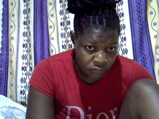 Juicyass-02 webcam