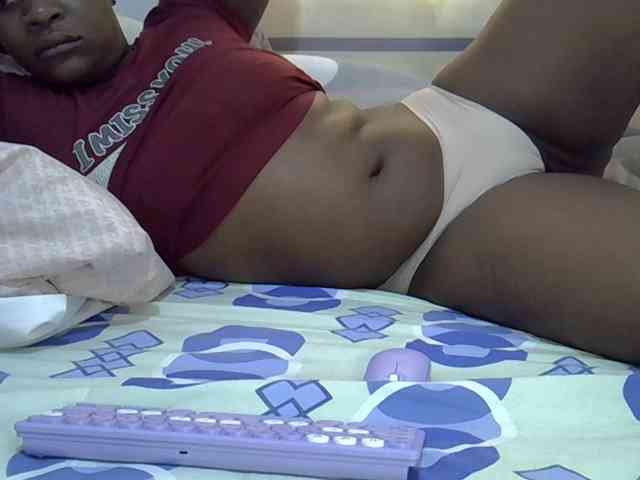 Juicyass-02 webcam