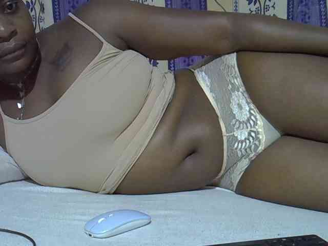 Juicyass-02 webcam