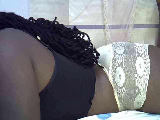 Juicyass-02 webcam