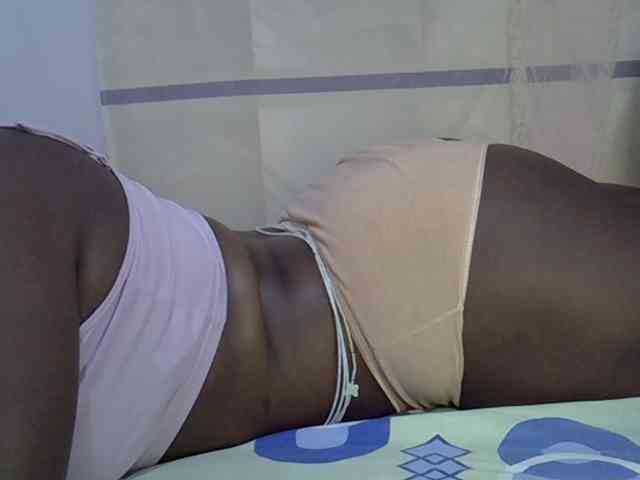 Juicyass-02 webcam