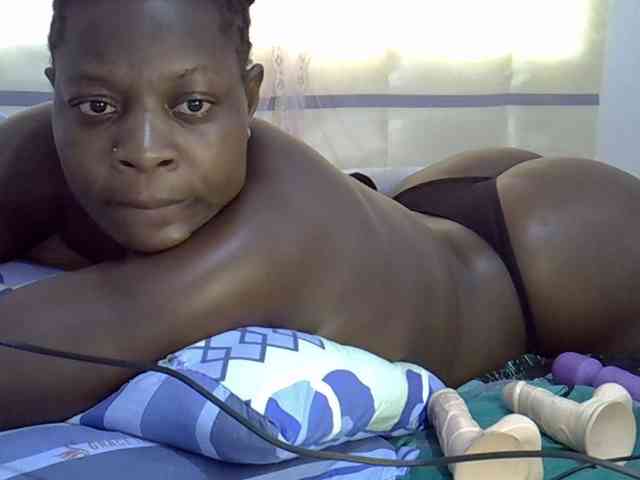 Juicyass-02 webcam