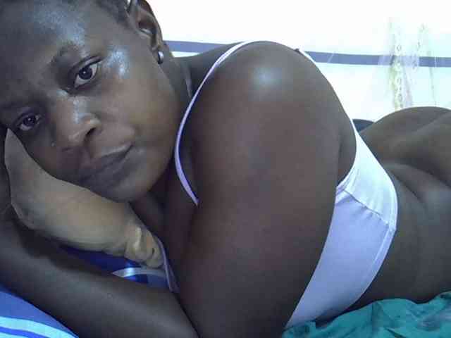Juicyass-02 webcam