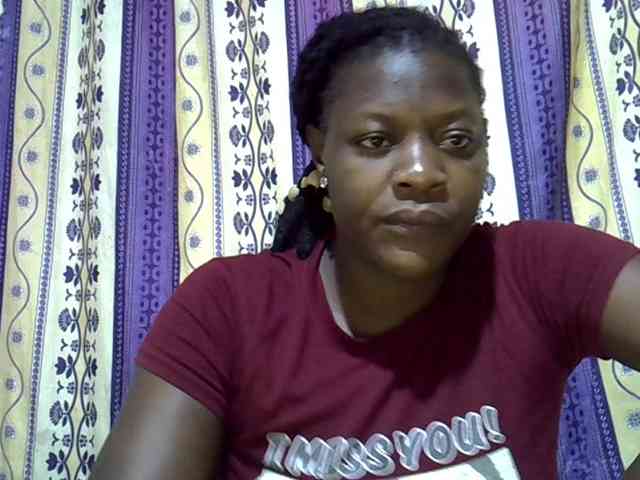 Juicyass-02 webcam