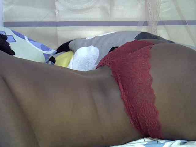 Juicyass-02 webcam