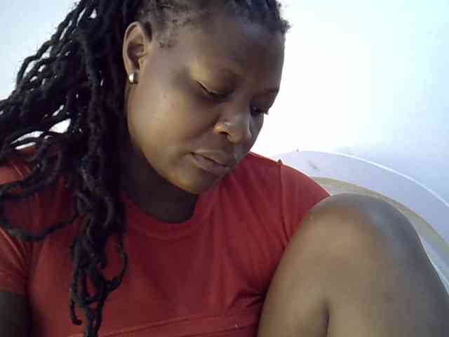 Juicyass-02 webcam