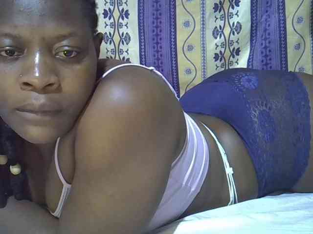 Juicyass-02 webcam