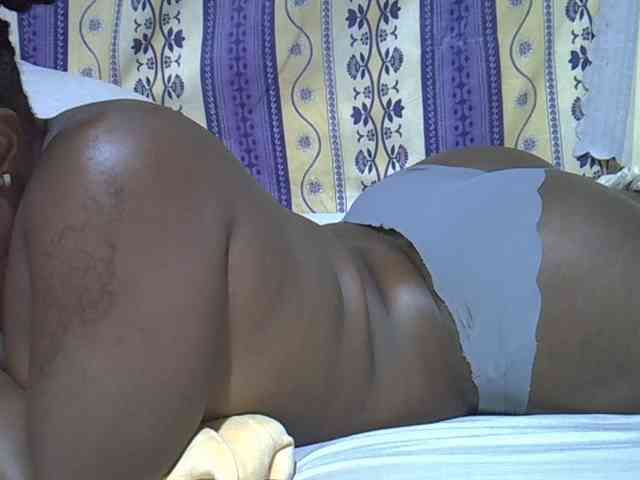 Juicyass-02 webcam