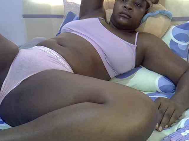 Juicyass-02 webcam