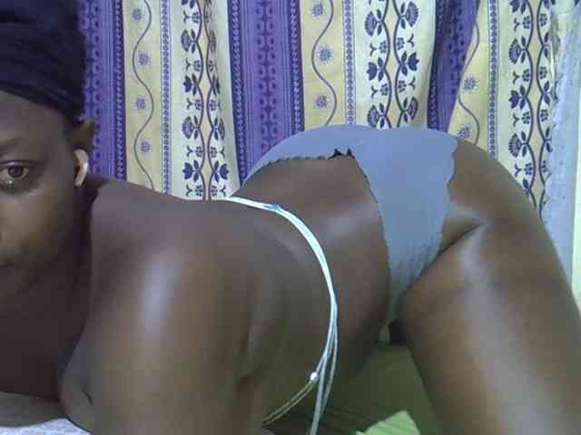 Juicyass-02 webcam