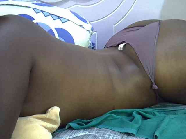 Juicyass-02 webcam