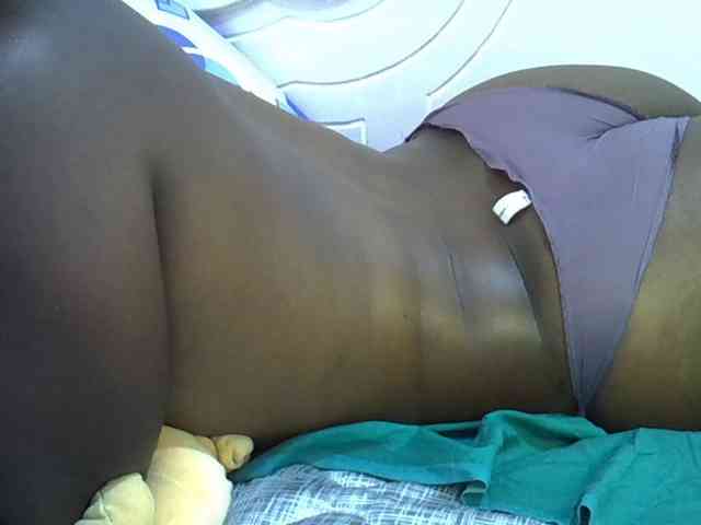 Juicyass-02 webcam