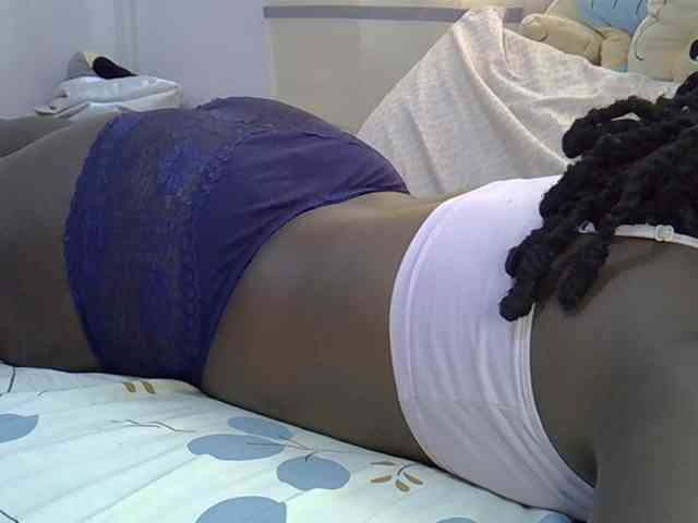 Juicyass-02 webcam