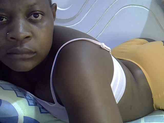 Juicyass-02 webcam