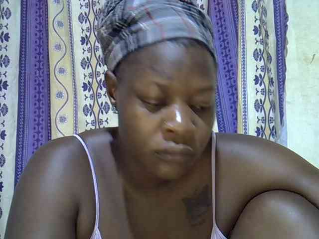 Juicyass-02 webcam