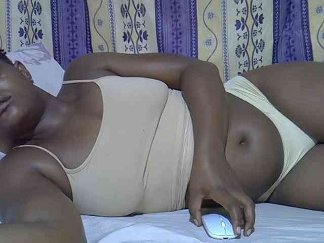 Juicyass-02 webcam