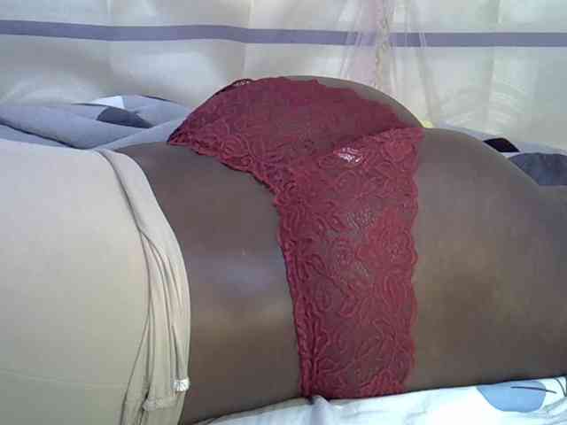 Juicyass-02 webcam