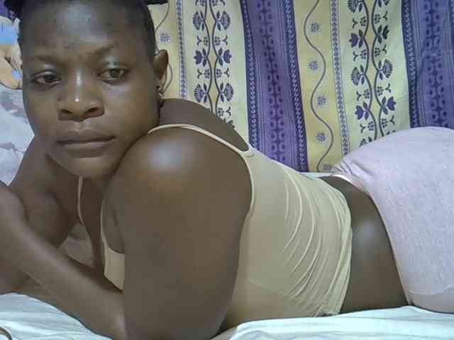 Juicyass-02 webcam