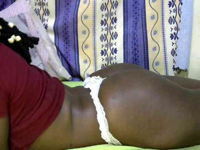 Juicyass-02 webcam