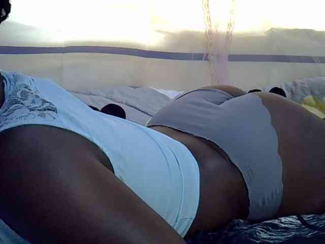 Juicyass-02 webcam